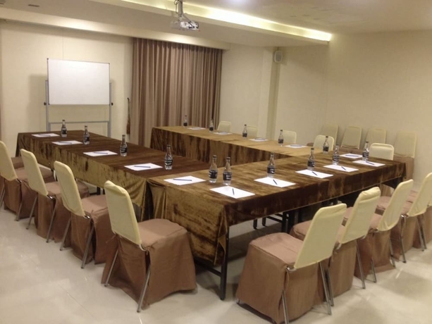 Imagen de los interiores del Hotel Ingtara. Foto 14