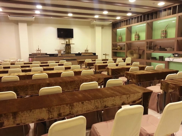 Imagen de los interiores del Hotel Ingtara. Foto 15