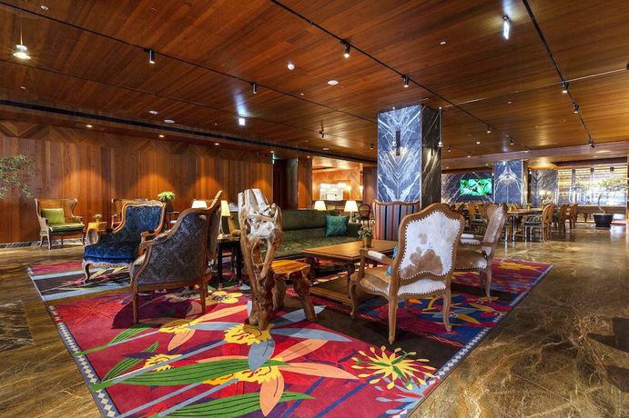 Imagen de los interiores del Hotel Inhouse Grand. Foto 17