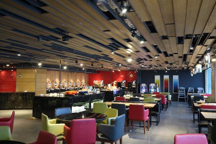 Imagen del bar/restaurante del Hotel Inhouse Hotel Yehliu. Foto 17