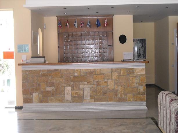 Imagen general del Hotel Iniohos Zante and Suites. Foto 1