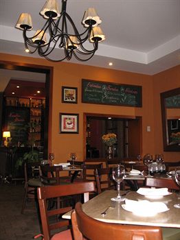 Imagen del bar/restaurante del Hotel Inkanto. Foto 1