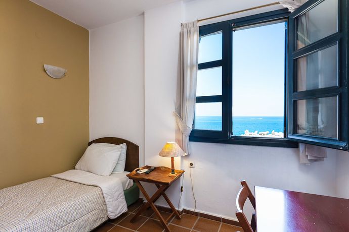Imagen de la habitación del Hotel Inks House of Europe. Foto 16