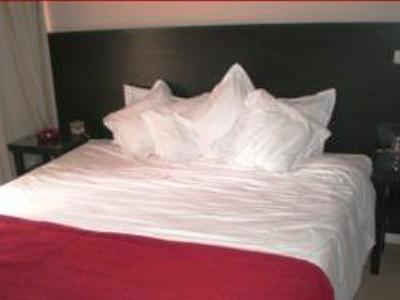 Imagen de la habitación del Hotel Inmoba Apartments & Suites. Foto 5