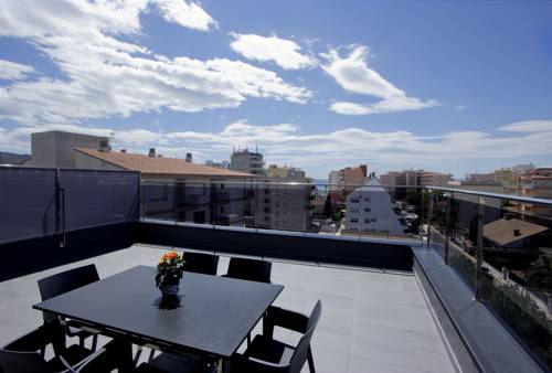 Imagen de la habitación del Hotel Inmosantos Apartaments Nuria. Foto 11
