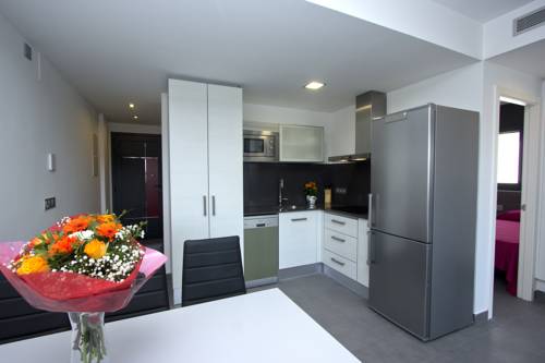 Imagen de la habitación del Hotel Inmosantos Apartaments Nuria. Foto 12