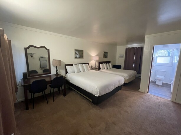 Imagen de la habitación del Hotel Inn 32. Foto 16