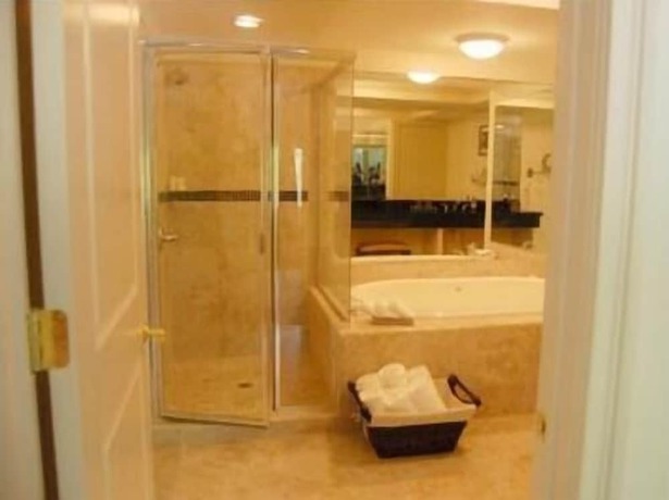 Imagen de la habitación del Hotel Inn At Arbor Ridge and Conference Center. Foto 7