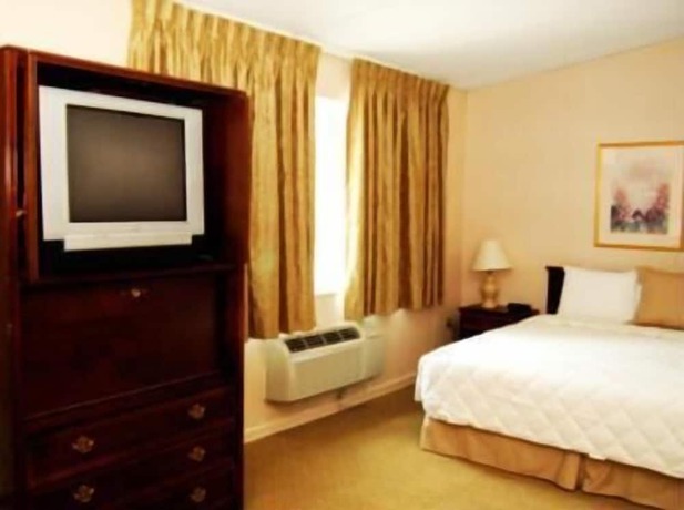 Imagen de la habitación del Hotel Inn At Arbor Ridge and Conference Center. Foto 8