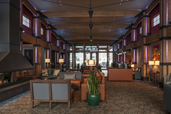 Imagen de los interiores del Hotel Inn At Aspen. Foto 10