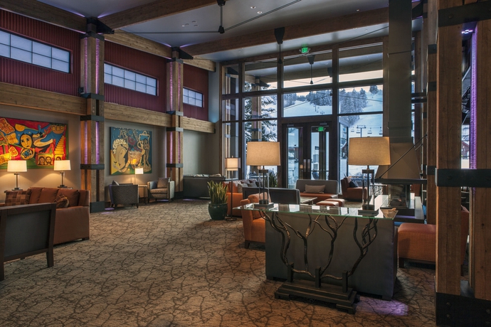 Imagen de los interiores del Hotel Inn At Aspen. Foto 13