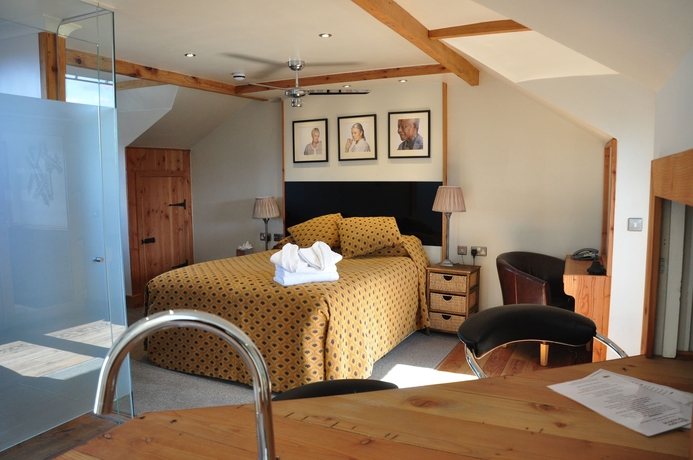 Imagen de la habitación del Hotel Inn At Cheltenham Parade. Foto 4