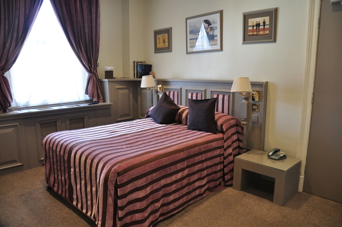 Imagen de la habitación del Hotel Inn At Cheltenham Parade. Foto 16