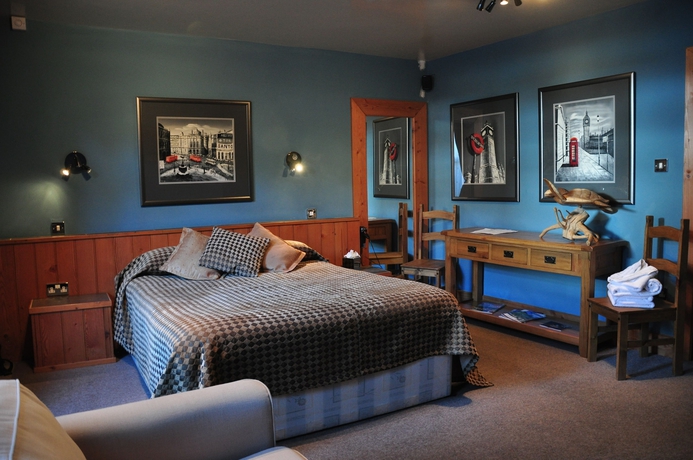Imagen de la habitación del Hotel Inn At Cheltenham Parade. Foto 17
