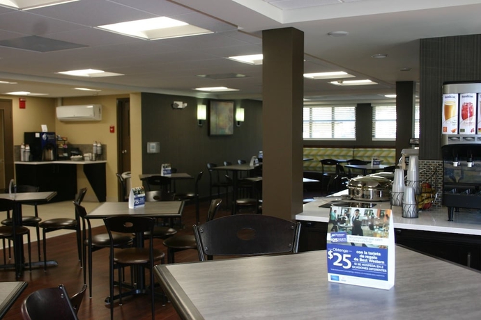 Imagen del bar/restaurante del Hotel Inn At Chocolate Ave, Surestay Collection By Best Western. Foto 2