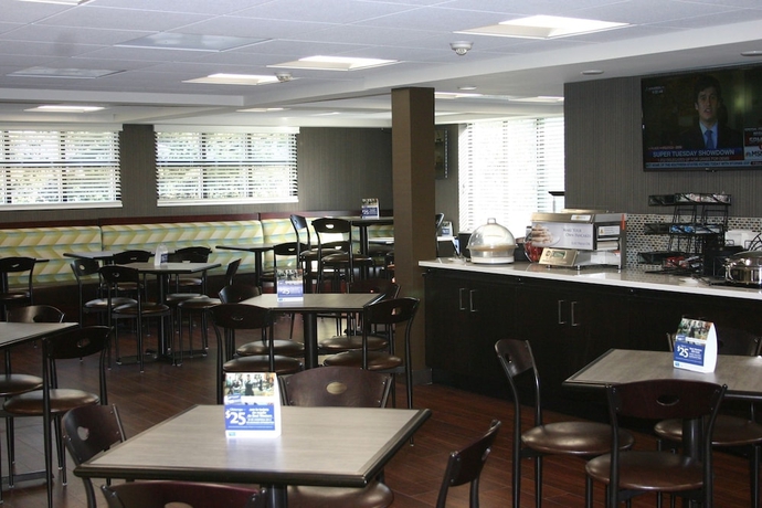 Imagen del bar/restaurante del Hotel Inn At Chocolate Ave, Surestay Collection By Best Western. Foto 3