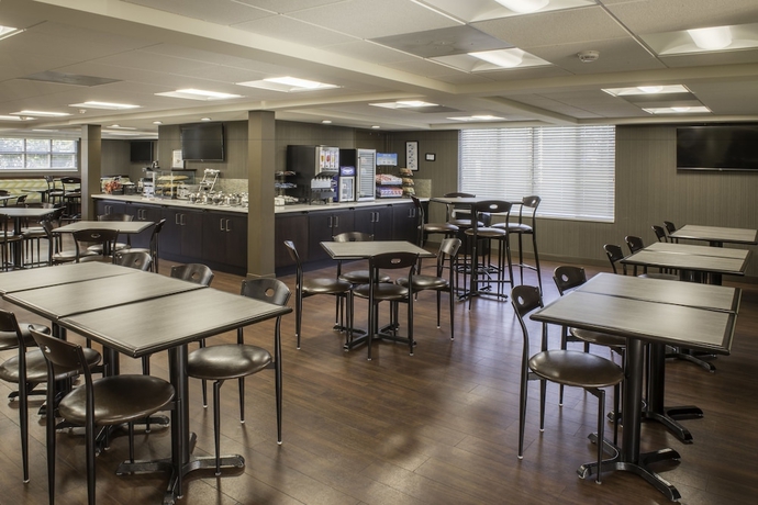 Imagen del bar/restaurante del Hotel Inn At Chocolate Ave, Surestay Collection By Best Western. Foto 8