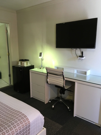 Imagen de la habitación del Hotel Inn At Golden Gate. Foto 8