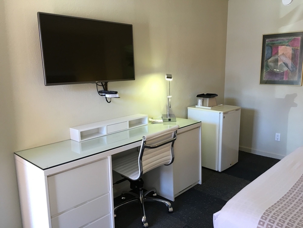 Imagen de la habitación del Hotel Inn At Golden Gate. Foto 10