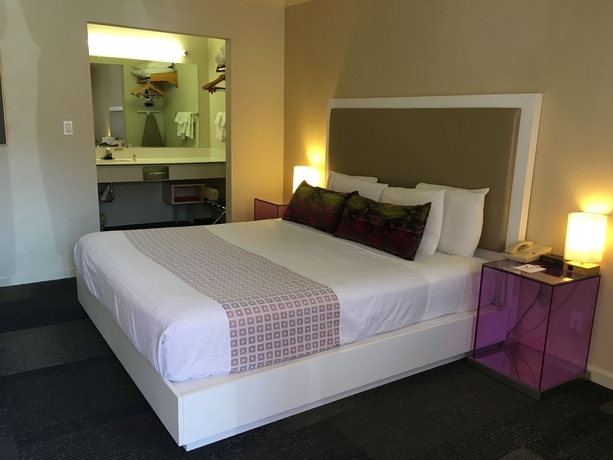 Imagen de la habitación del Hotel Inn At Golden Gate. Foto 13