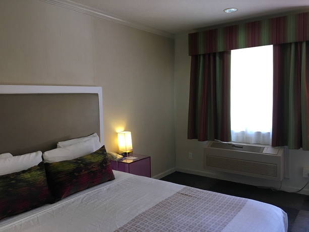 Imagen de la habitación del Hotel Inn At Golden Gate. Foto 14