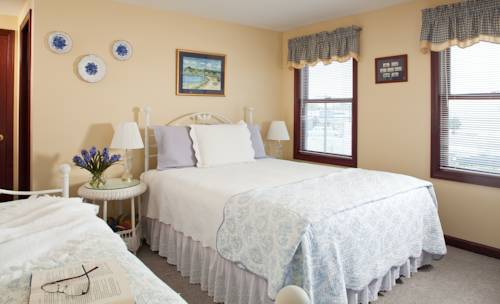 Imagen de la habitación del Hotel Inn At Harbor Hill Marina. Foto 4