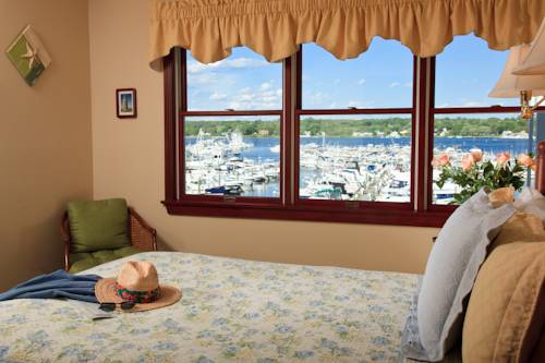 Imagen de la habitación del Hotel Inn At Harbor Hill Marina. Foto 6