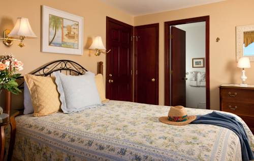 Imagen de la habitación del Hotel Inn At Harbor Hill Marina. Foto 11