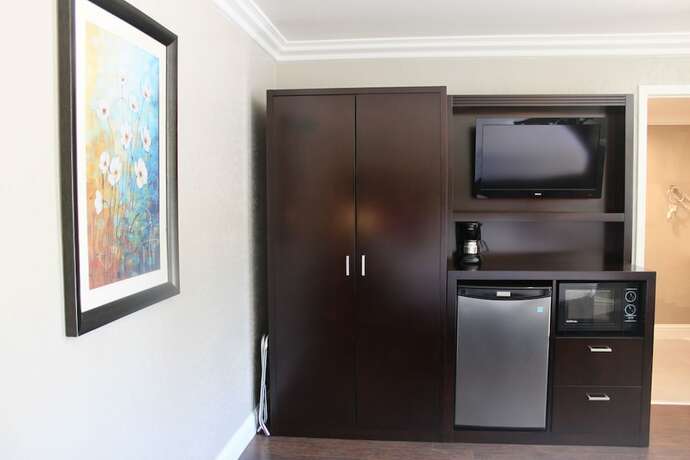 Imagen general del Hotel Inn At Highway 1. Foto 2