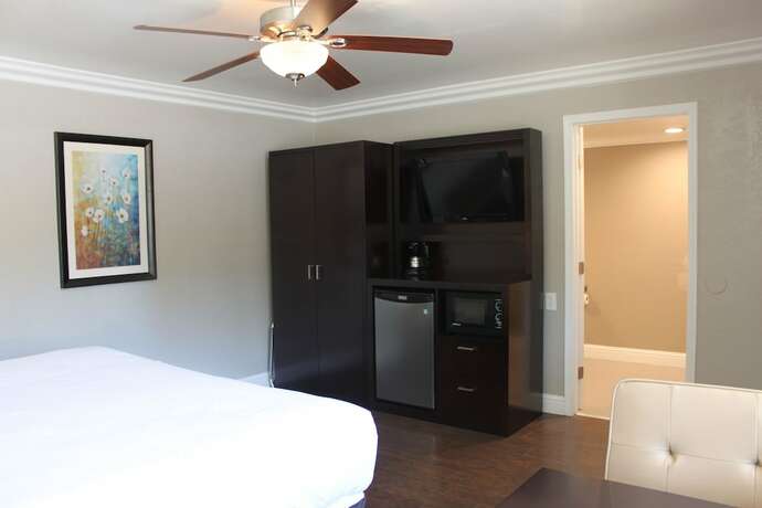 Imagen de la habitación del Hotel Inn At Highway 1. Foto 19