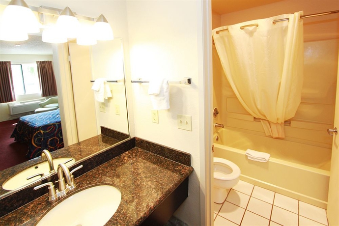 Imagen de la habitación del Hotel Inn At Lake Washington. Foto 5