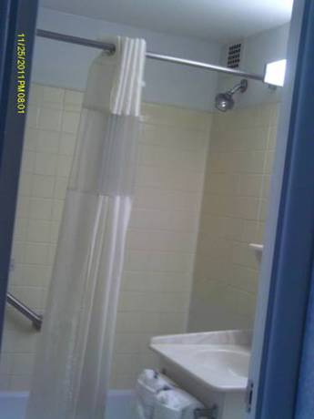 Imagen de la habitación del Hotel Inn At Lebanon. Foto 11