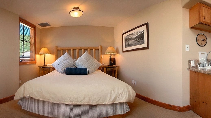Imagen de la habitación del Hotel Inn At Lost Creek. Foto 7