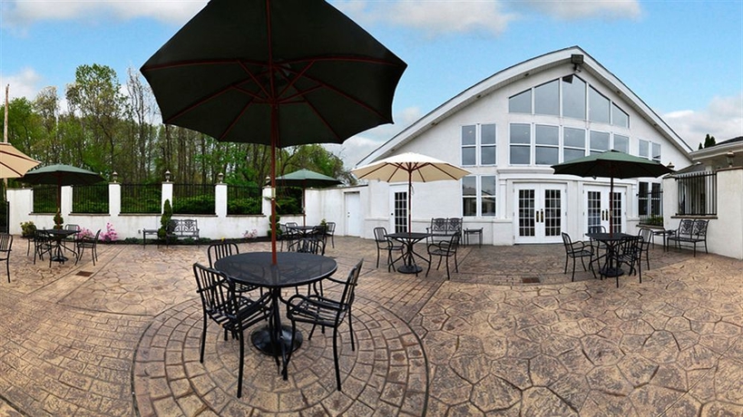 Imagen de los exteriores del Hotel Inn At Mendenhall. Foto 8