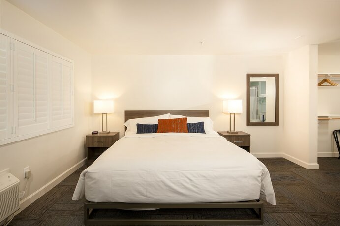 Imagen general del Hotel Inn At Moss Landing Point. Foto 2