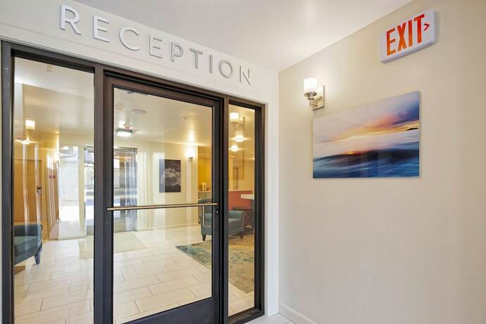 Imagen general del Hotel Inn At Moss Landing Point. Foto 4