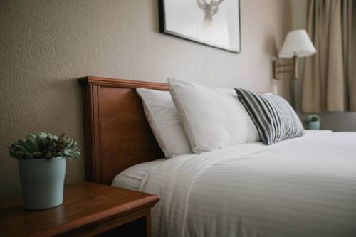 Imagen de la habitación del Hotel Inn At Mount Shasta. Foto 6