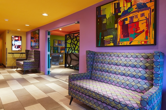 Imagen de los interiores del Hotel Inn At Northrup Station. Foto 18