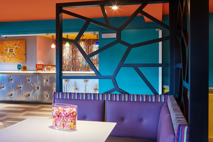 Imagen de los interiores del Hotel Inn At Northrup Station. Foto 19