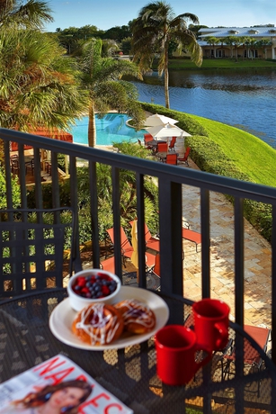 Imagen de la habitación del Hotel Inn At Pelican Bay. Foto 4