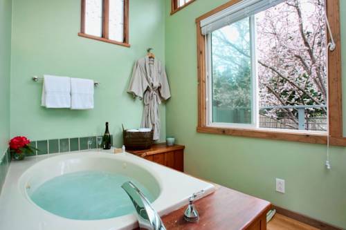 Imagen de la habitación del Hotel Inn At Schoolhouse Creek. Foto 4