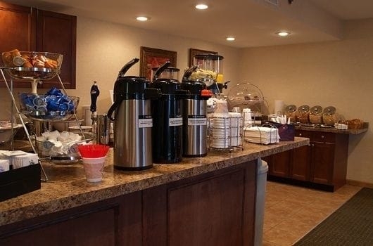 Imagen del bar/restaurante del Hotel Inn At The Finger Lakes. Foto 3