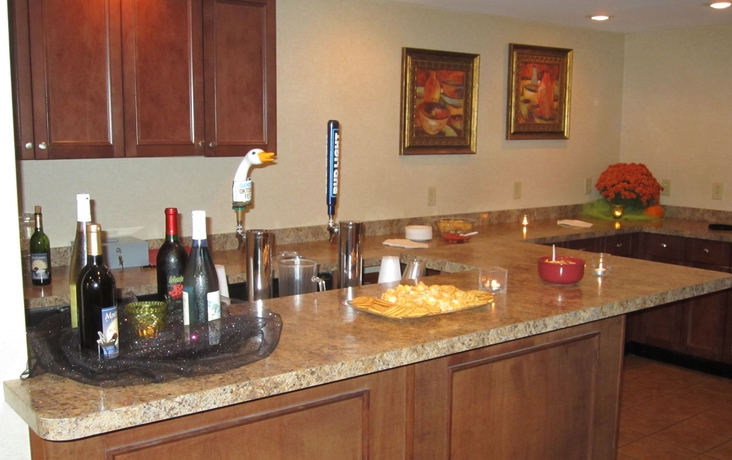 Imagen del bar/restaurante del Hotel Inn At The Finger Lakes. Foto 4