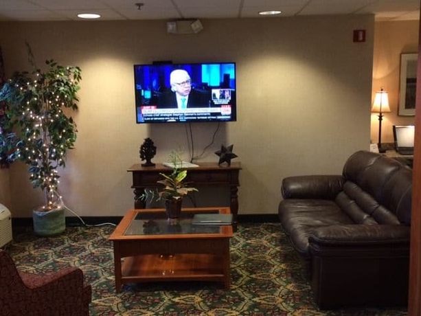 Imagen de los interiores del Hotel Inn At The Finger Lakes. Foto 13