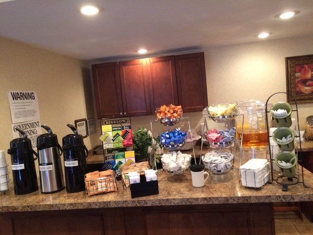 Imagen del bar/restaurante del Hotel Inn At The Finger Lakes. Foto 5