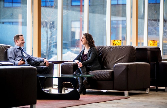 Imagen de los interiores del Hotel Inn At The Forks. Foto 6