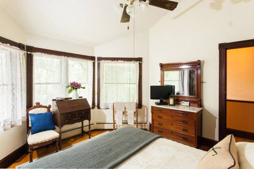 Imagen de la habitación del Hotel Inn At The Oaks. Foto 10