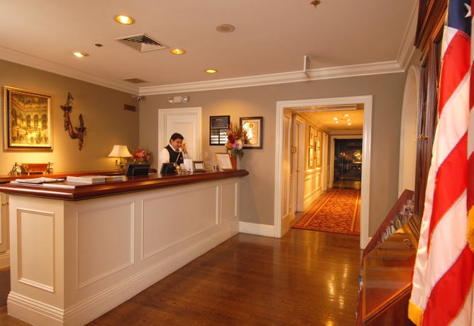 Imagen de los interiores del Hotel Inn At The Opera. Foto 16