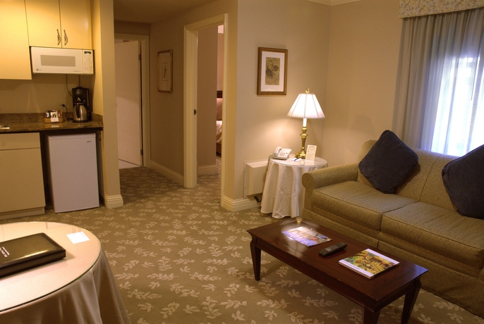 Imagen de la habitación del Hotel Inn At The Opera. Foto 11