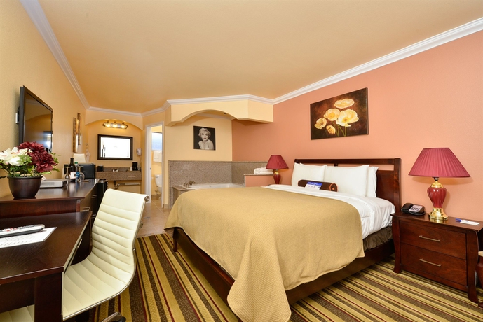 Imagen de la habitación del Hotel Inn By The Sfo. Foto 13